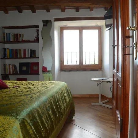 La Casa Di Zoe Al Borgo 3*