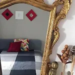 Alojamento de Acomodação e Pequeno-almoço La Casa Di Zoe Al Borgo Perúgia