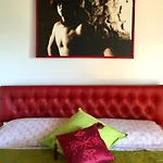 Alojamento de Acomodação e Pequeno-almoço La Casa Di Zoe Al Borgo 3*