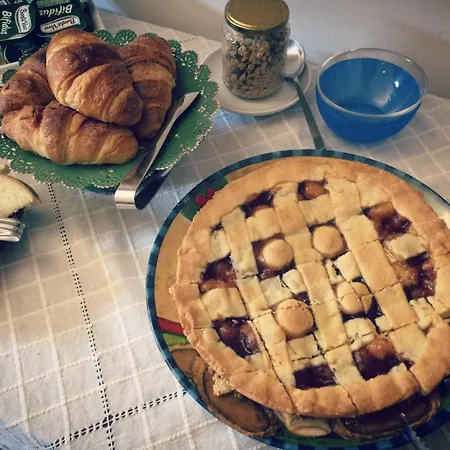 Bed & Breakfast La Casa Di Zoe Al Borgo 3*